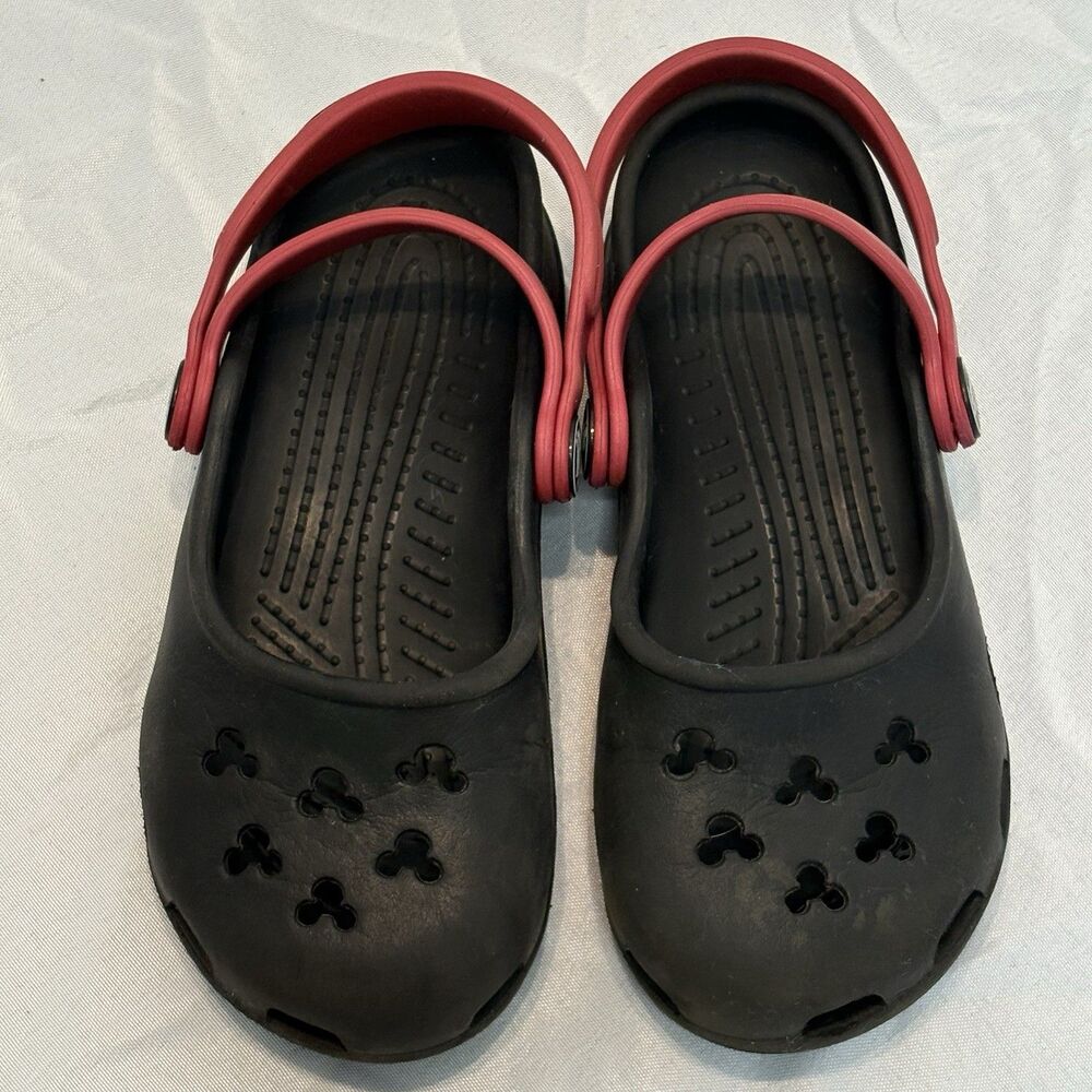 Disney Crocs Kid’s Size 10-11 Black/Red